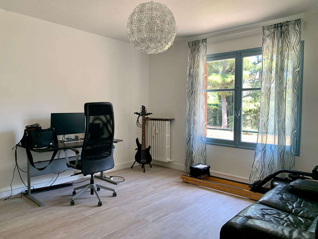 Appartement à MARSEILLE-12E