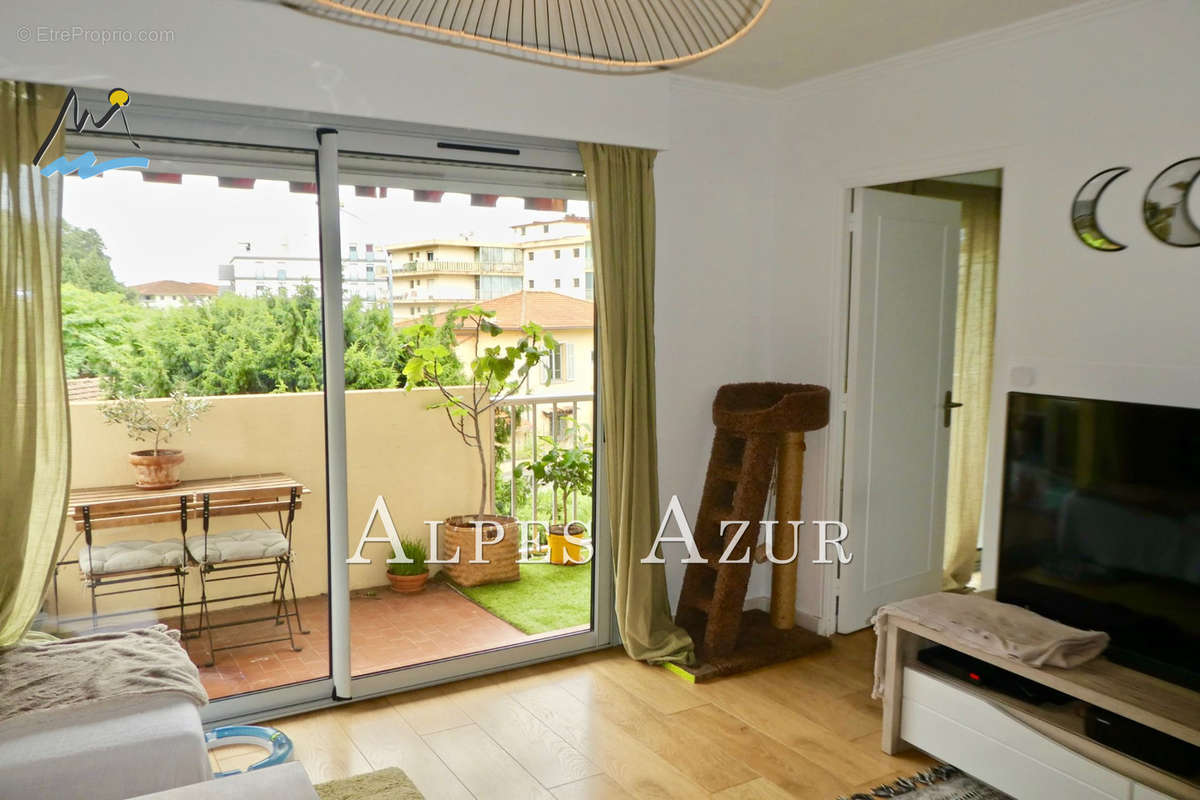 Appartement à CAGNES-SUR-MER