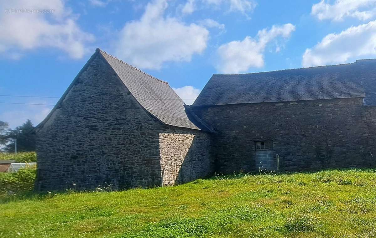 Maison à SAINT-SENOUX