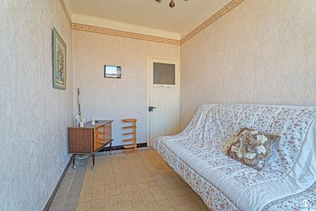 Appartement à MARSEILLE-2E