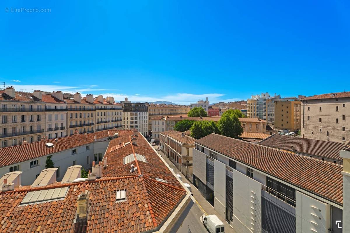 Appartement à MARSEILLE-2E