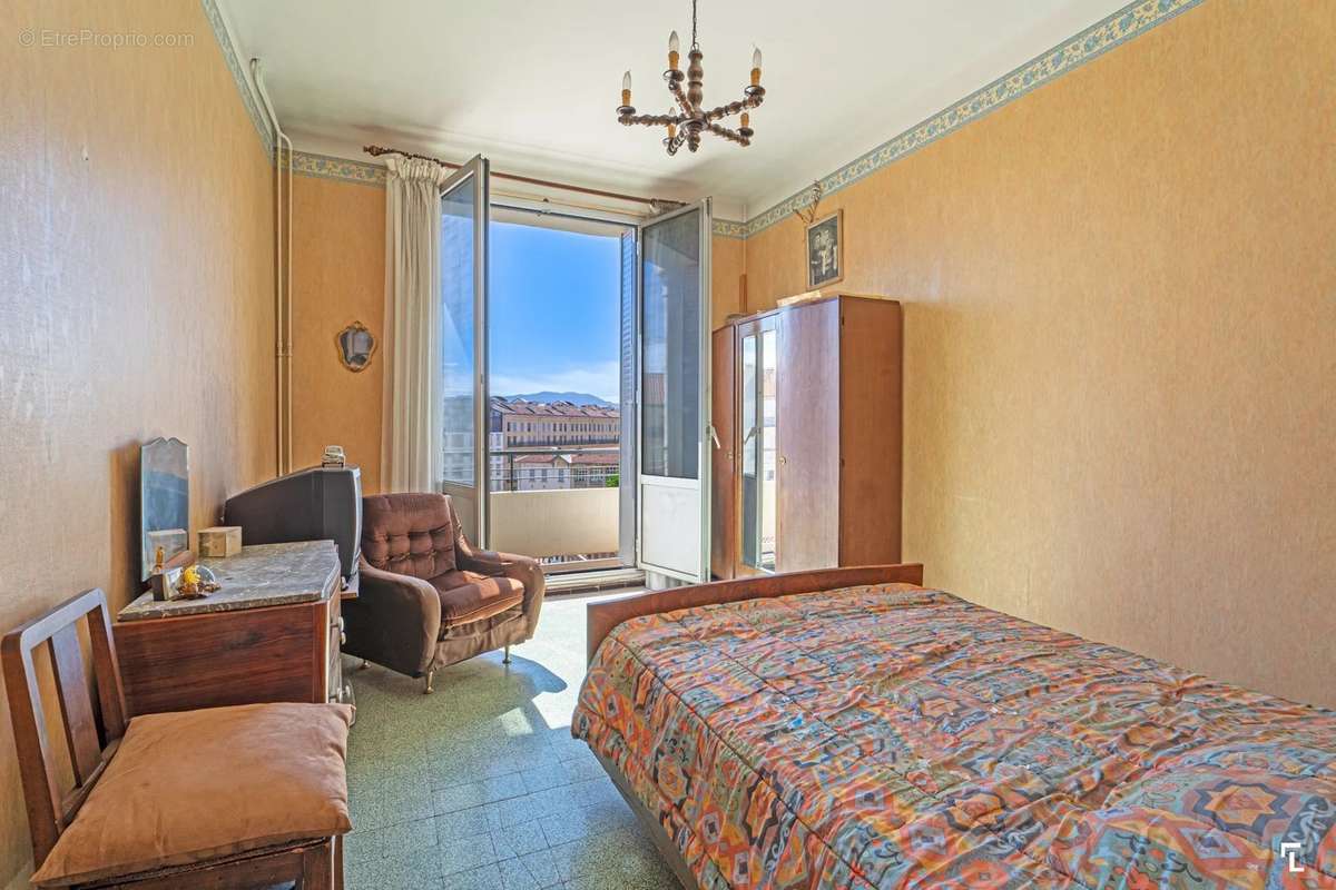 Appartement à MARSEILLE-2E