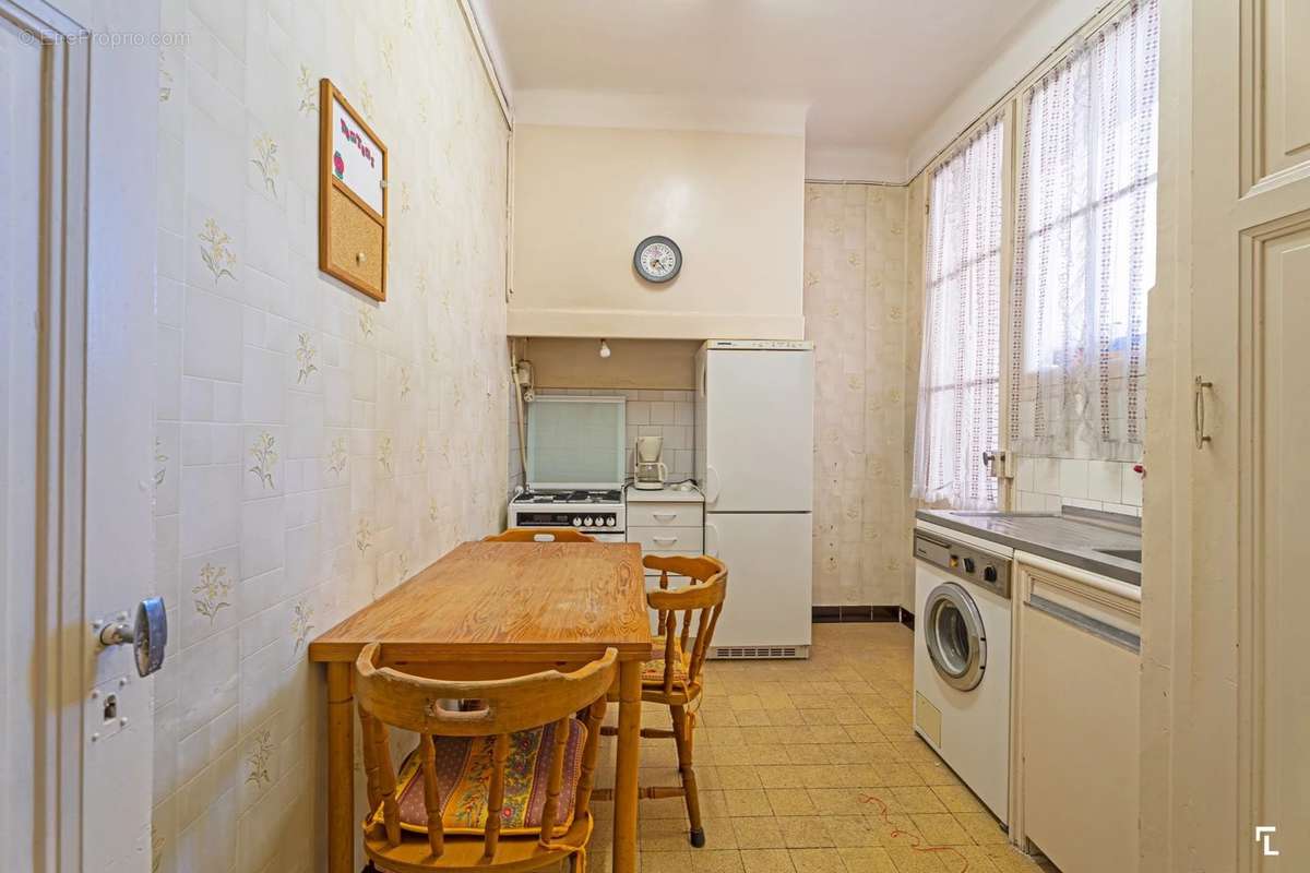 Appartement à MARSEILLE-2E