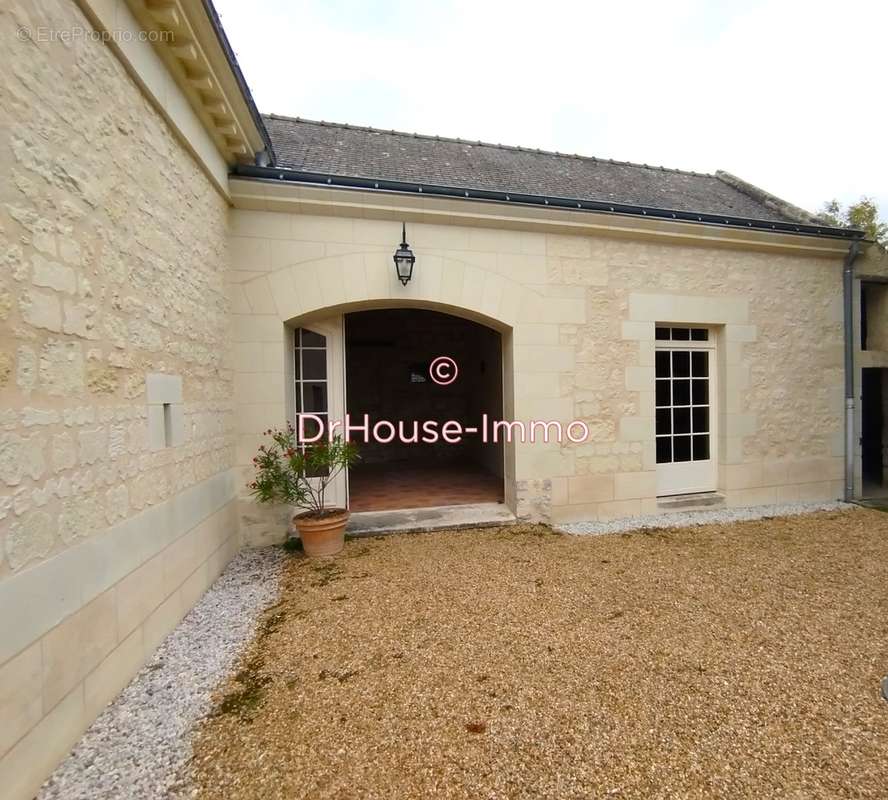 Maison à LA CHAPELLE-SUR-LOIRE