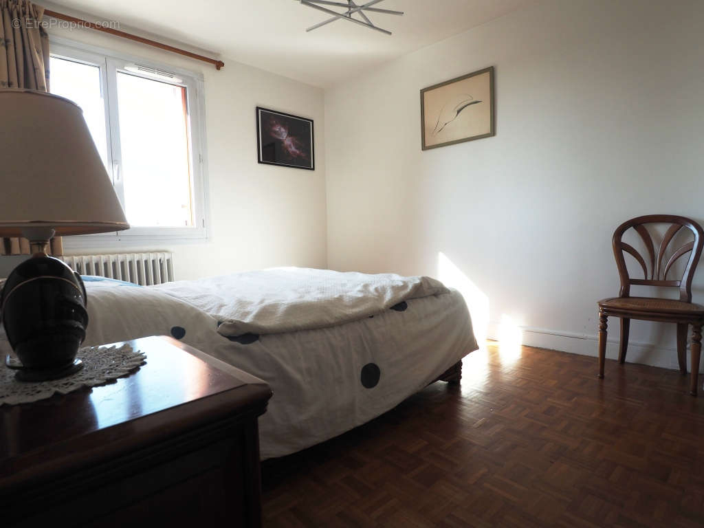 Appartement à PARIS-20E