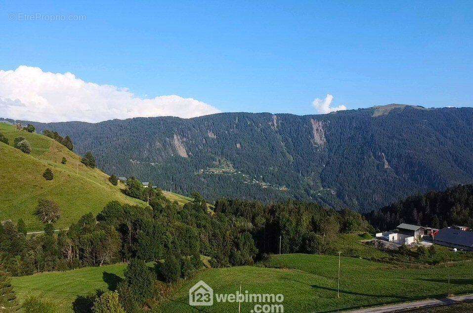 Au lieu-dit &#039;La Penne&#039; à Héry sur Ugine - Terrain à UGINE