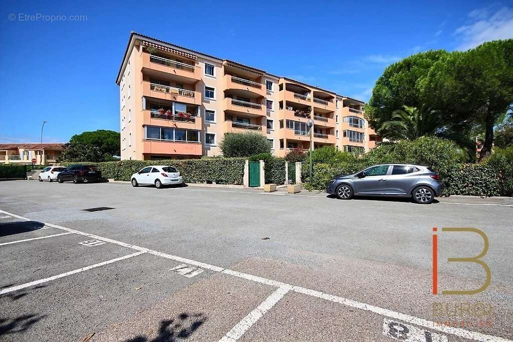 Appartement à FREJUS