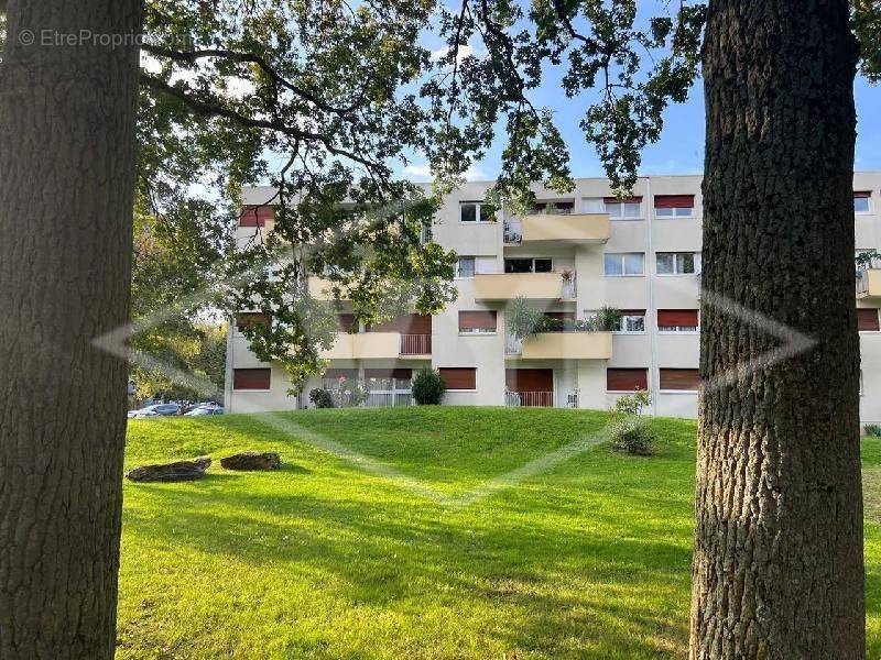 Appartement à QUINCY-SOUS-SENART