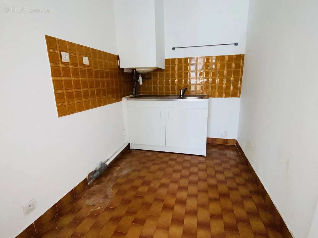 Appartement à MARSEILLE-5E