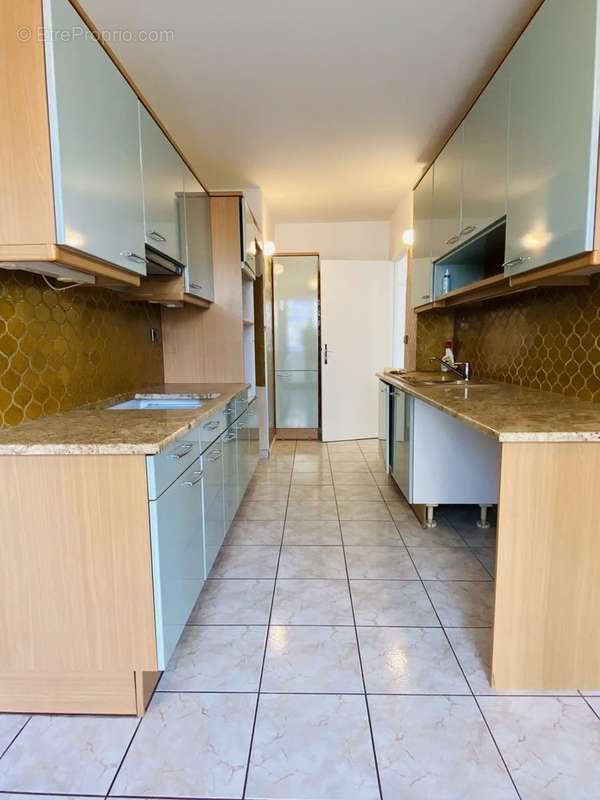 Appartement à MARSEILLE-9E