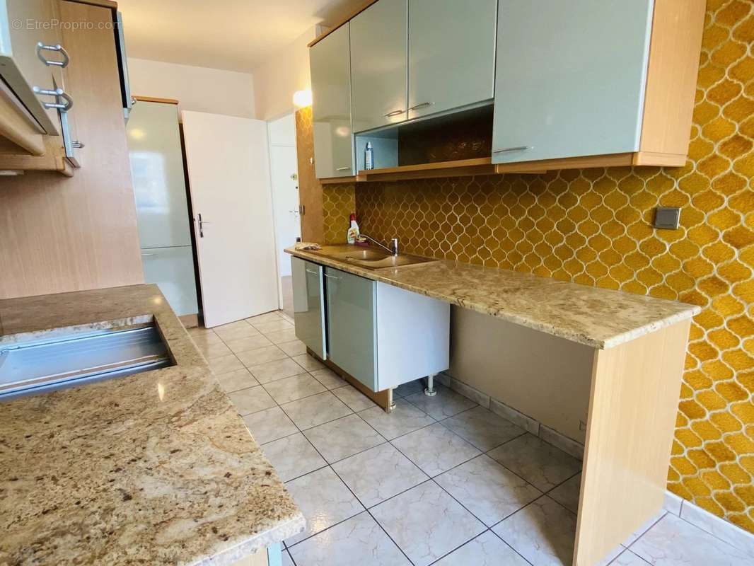 Appartement à MARSEILLE-9E