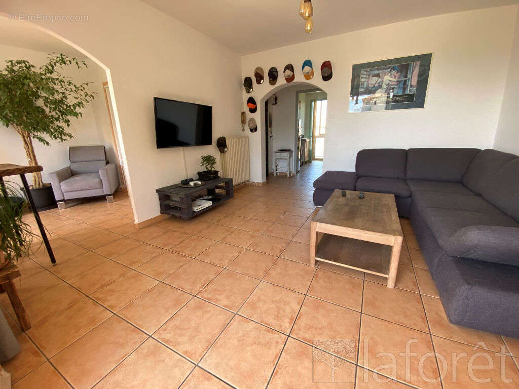 Appartement à FREJUS