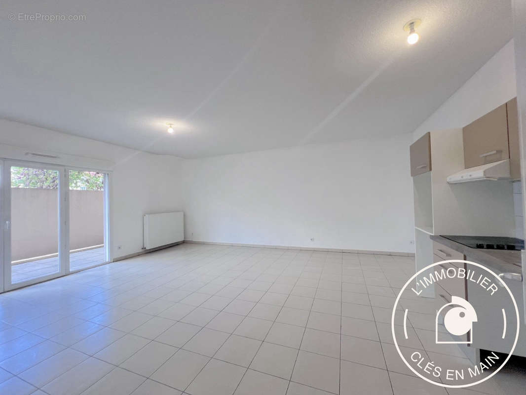 Appartement à PUGET-SUR-ARGENS