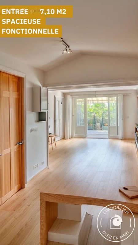 Proposition 3D Entrée/Séjour - Appartement à FREJUS