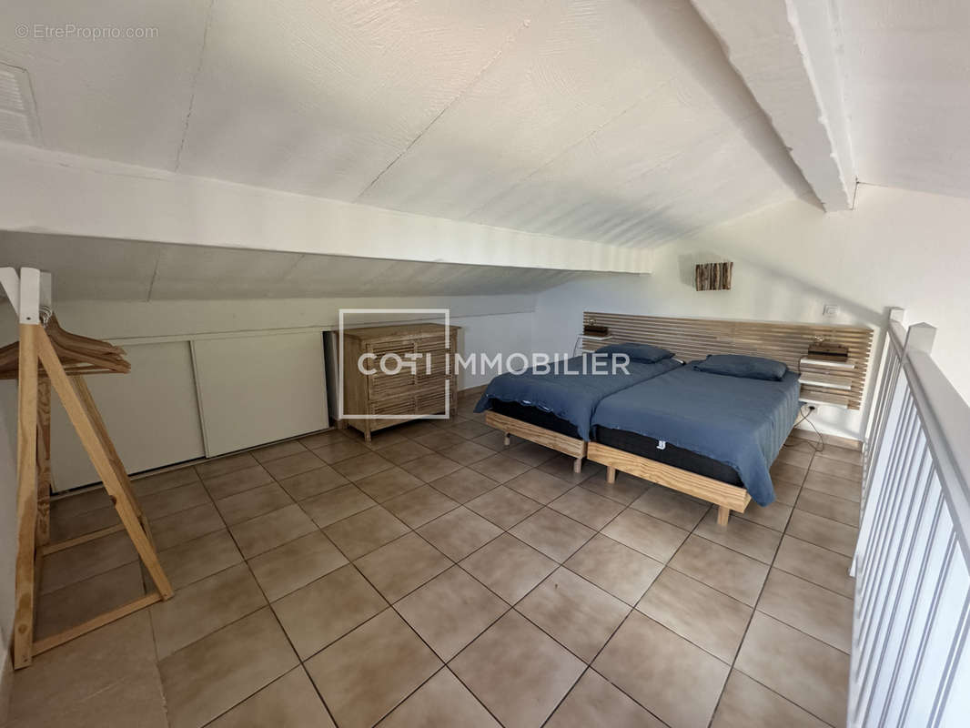 Appartement à OLMETO