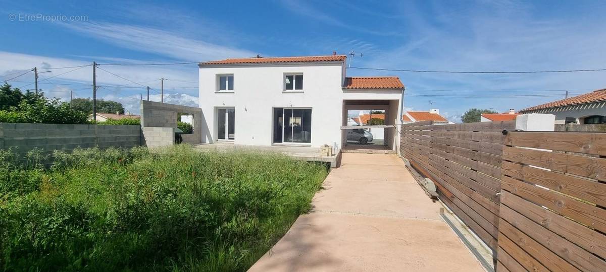 Maison à L&#039;AIGUILLON-SUR-MER