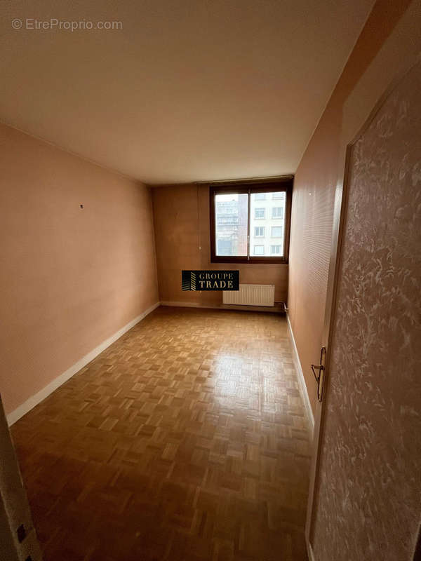 Appartement à PARIS-20E