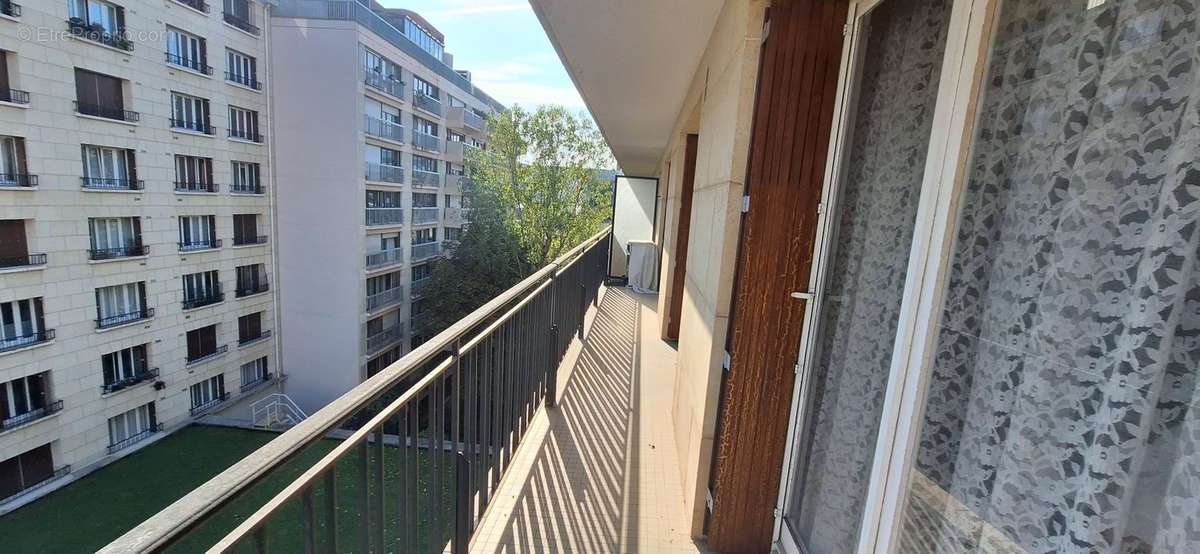 Appartement à PARIS-20E