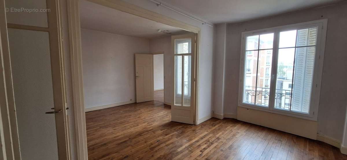 Appartement à PARIS-15E