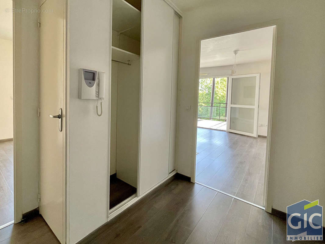 Appartement à HEROUVILLE-SAINT-CLAIR