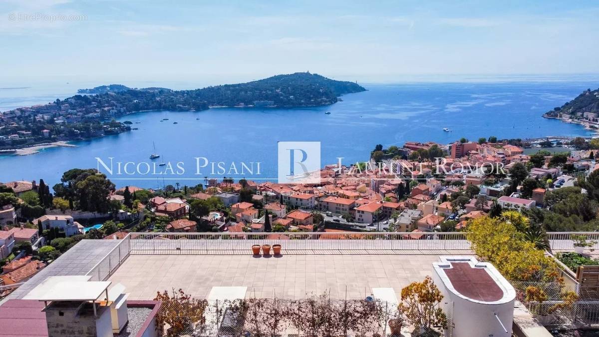 Appartement à VILLEFRANCHE-SUR-MER