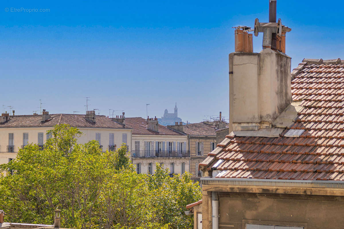 Appartement à MARSEILLE-5E