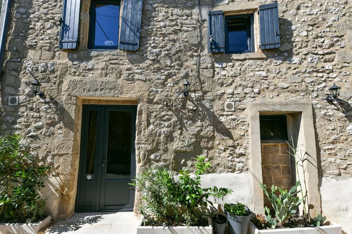 Maison à UZES