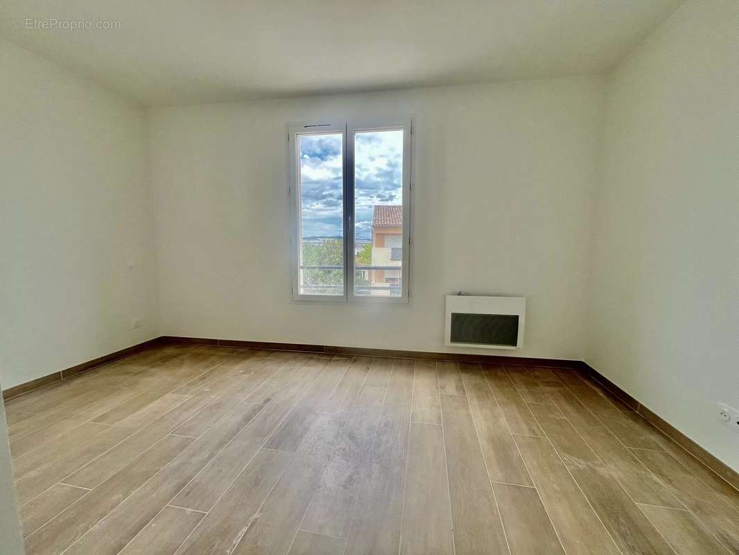 Appartement à SAINT-MAXIMIN-LA-SAINTE-BAUME