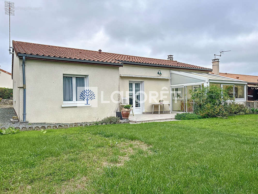 Maison à CHATILLON-SUR-THOUET