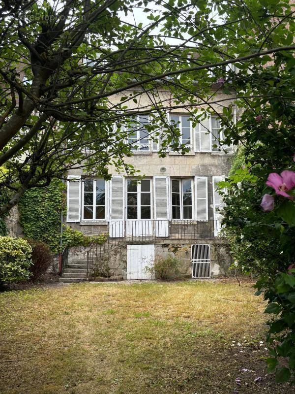 Maison à COMPIEGNE