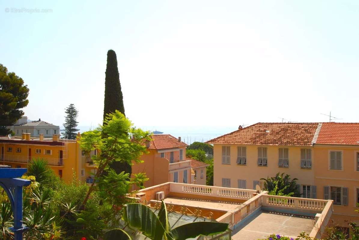 Appartement à BEAULIEU-SUR-MER