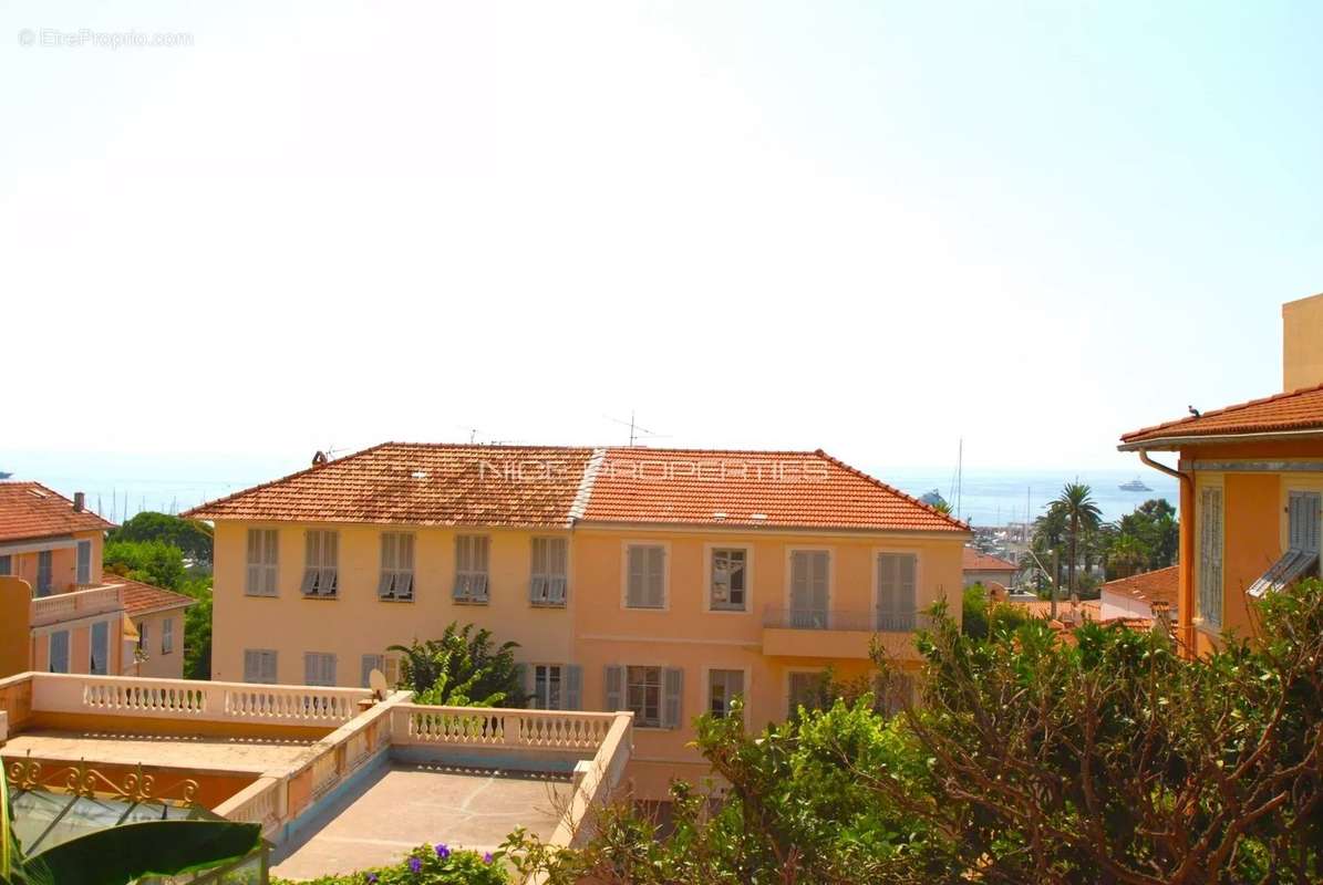 Appartement à BEAULIEU-SUR-MER