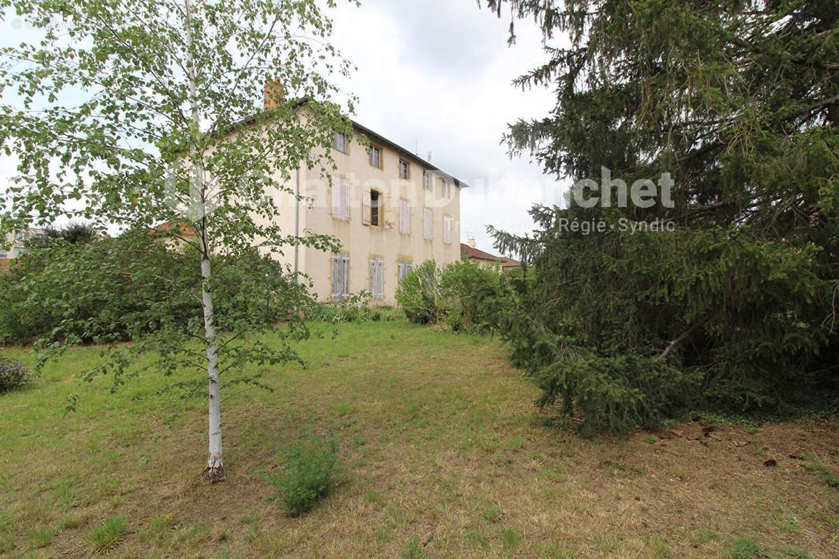 Appartement à LE COTEAU