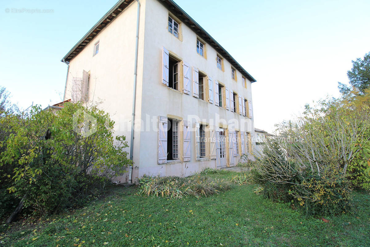 Appartement à LE COTEAU