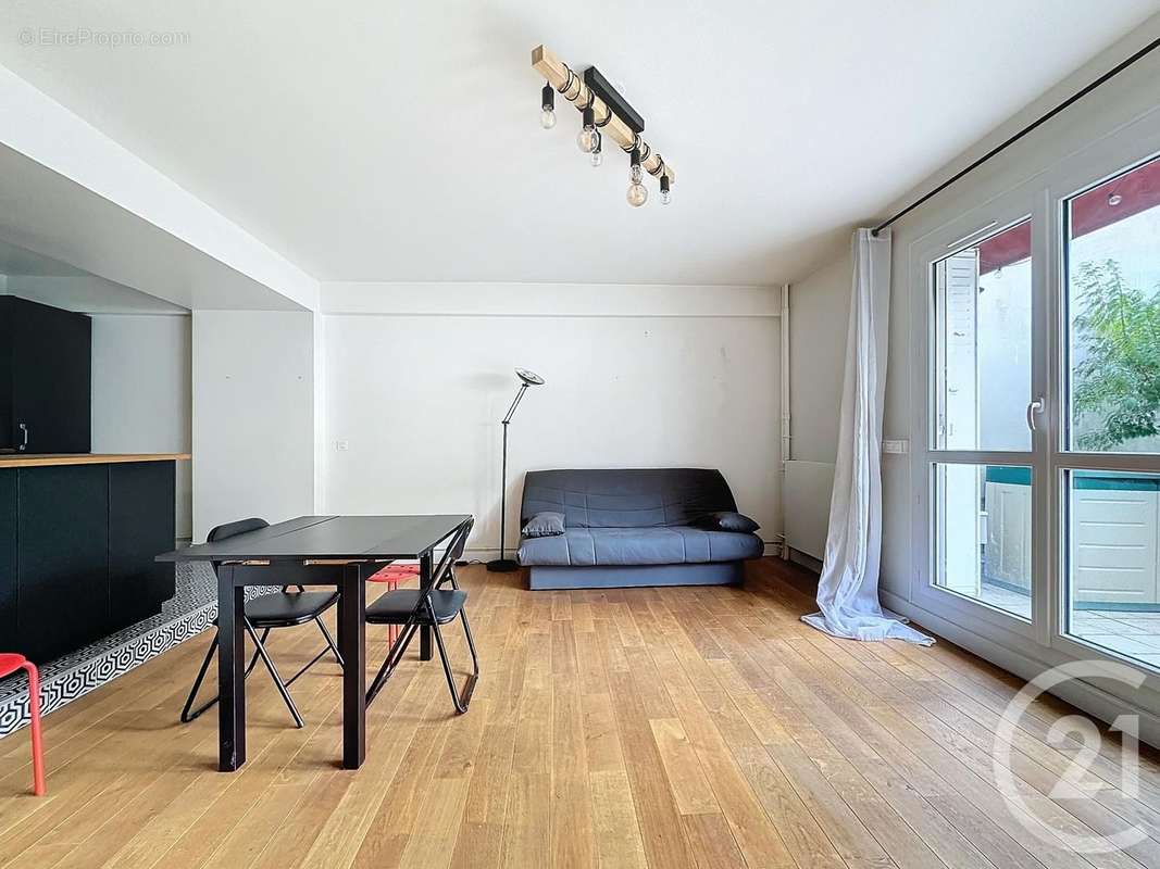 Appartement à PARIS-11E