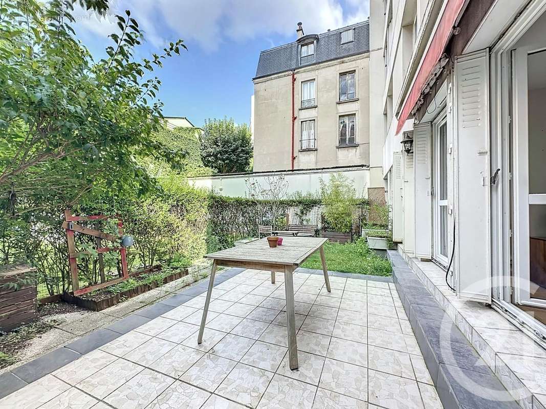 Appartement à PARIS-11E