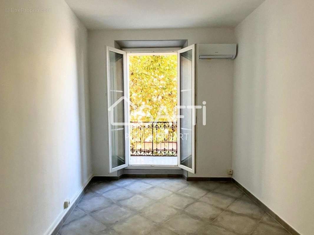 Photo 6 - Appartement à ROQUEBRUNE-SUR-ARGENS