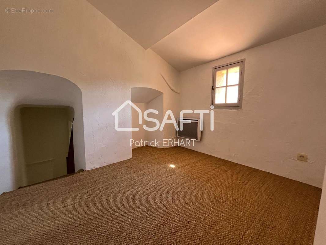 Photo 7 - Appartement à ROQUEBRUNE-SUR-ARGENS