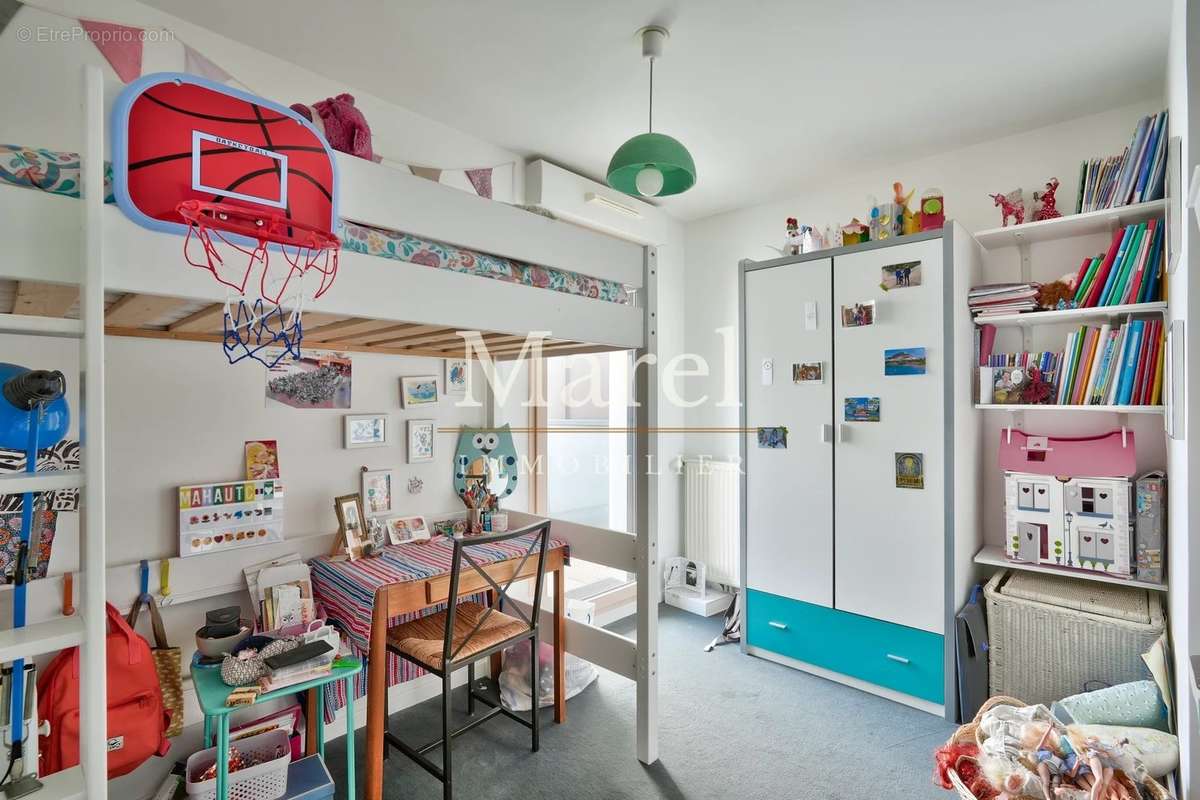 Appartement à COLOMBES