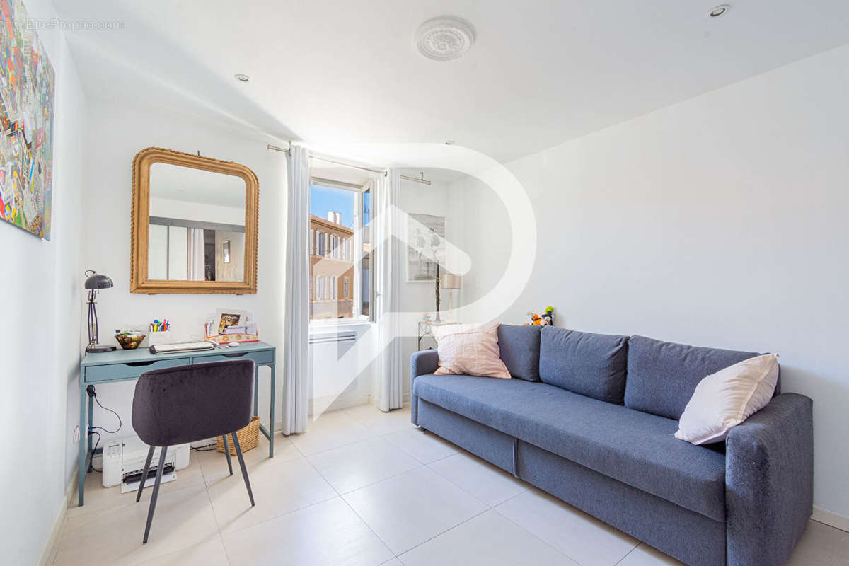 Appartement à MARSEILLE-7E