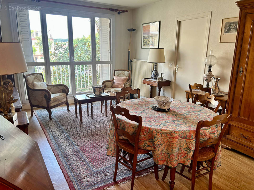 Appartement à MAISONS-LAFFITTE