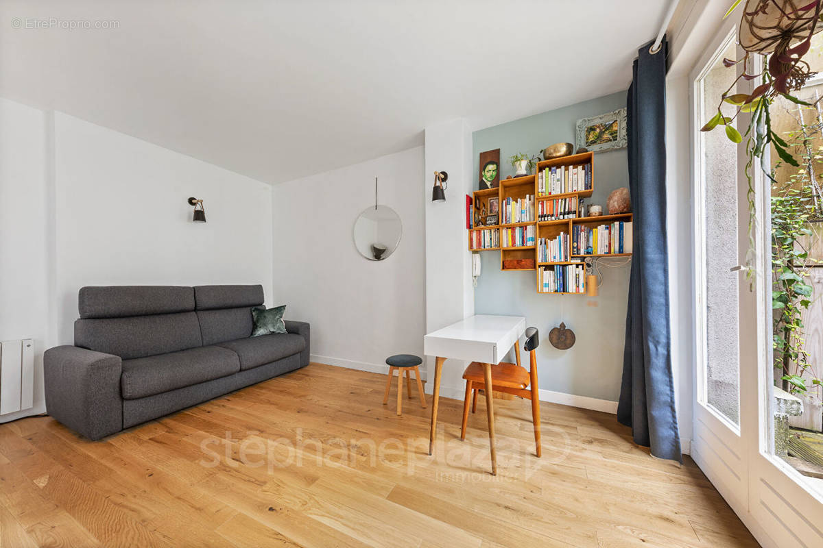 Appartement à PARIS-20E