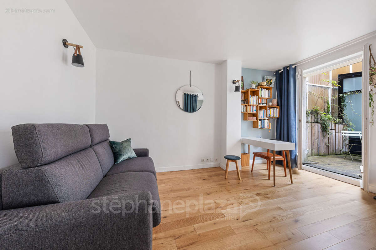 Appartement à PARIS-20E