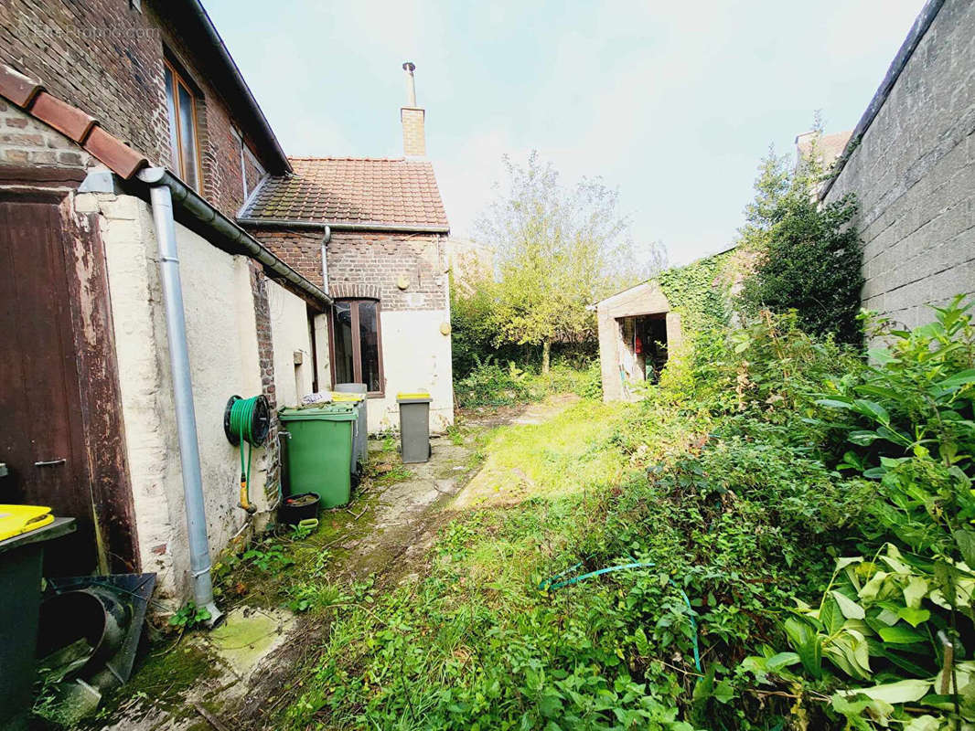 Maison à BURBURE