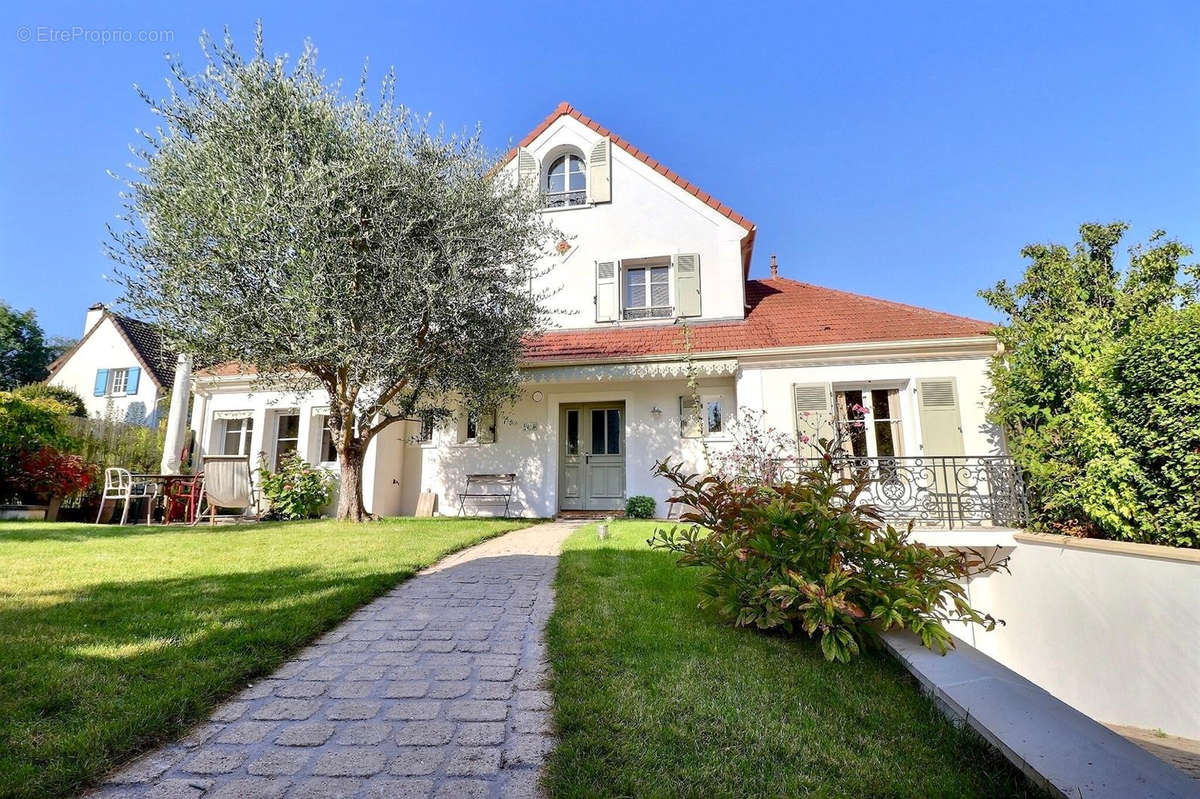 Maison à SAINT-GERMAIN-EN-LAYE