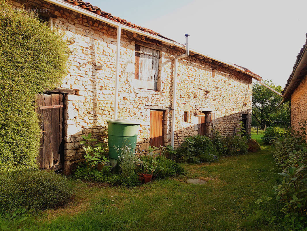 Maison à SAINT-MARTIN-L&#039;ARS