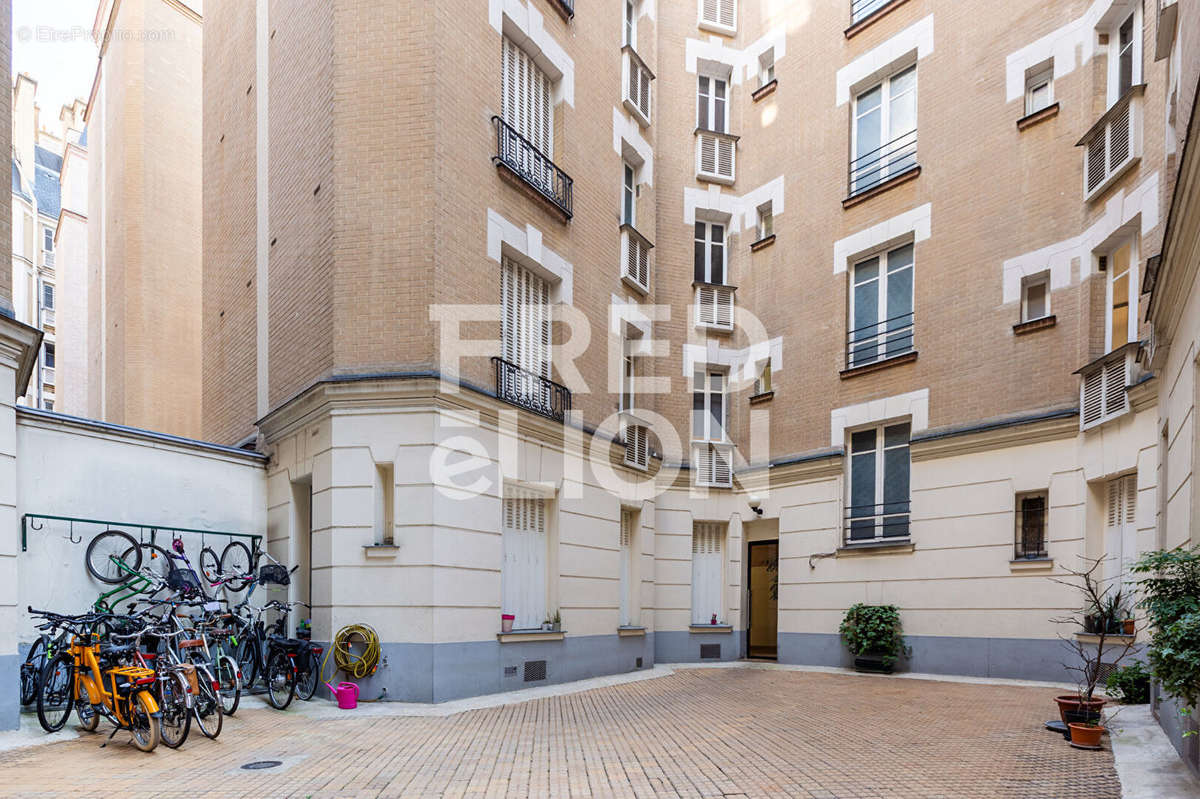 Appartement à PARIS-15E