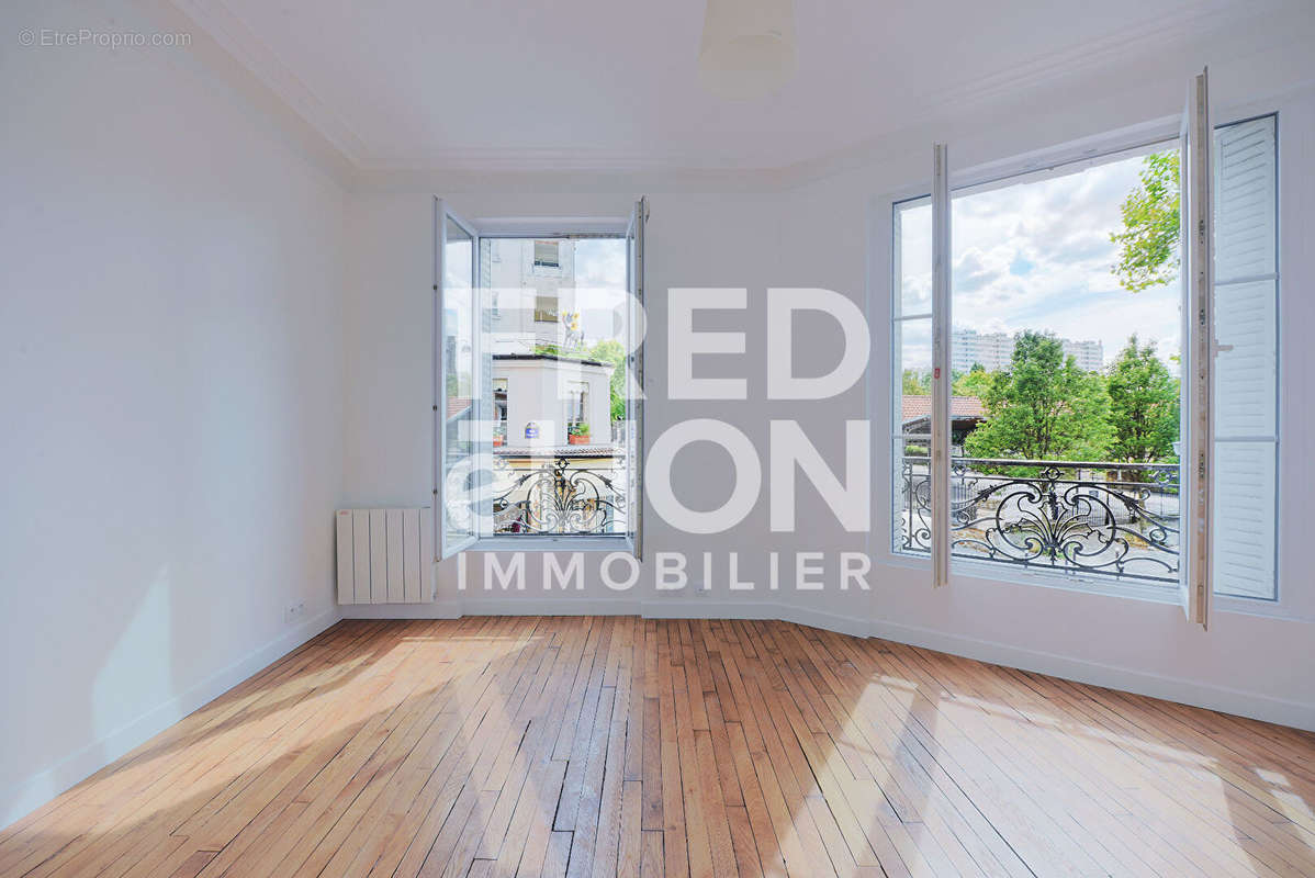 Appartement à PARIS-15E