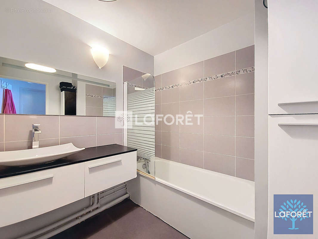 Appartement à VIGNEUX-SUR-SEINE