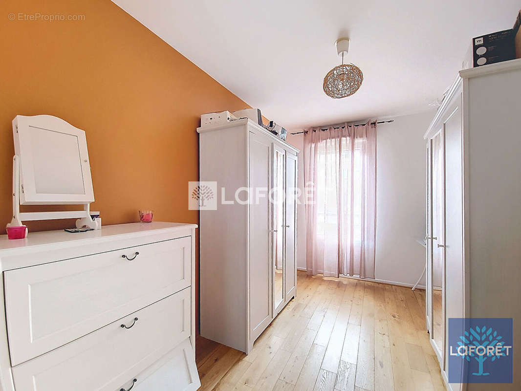 Appartement à VIGNEUX-SUR-SEINE